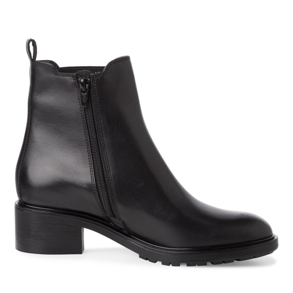 Chelsea Boots-Black