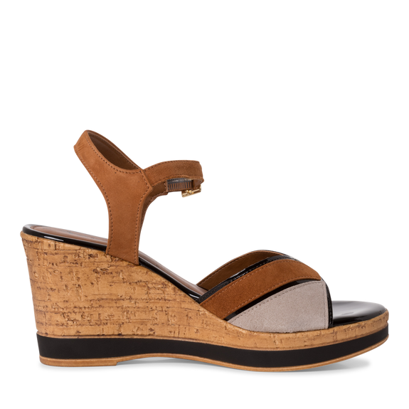 Heeled sandal - brown